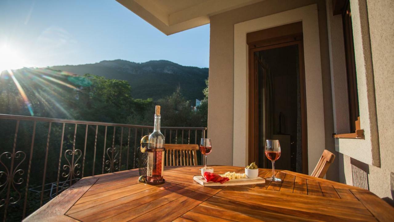 Apartamento Perla Di Boka Baošići Exterior foto