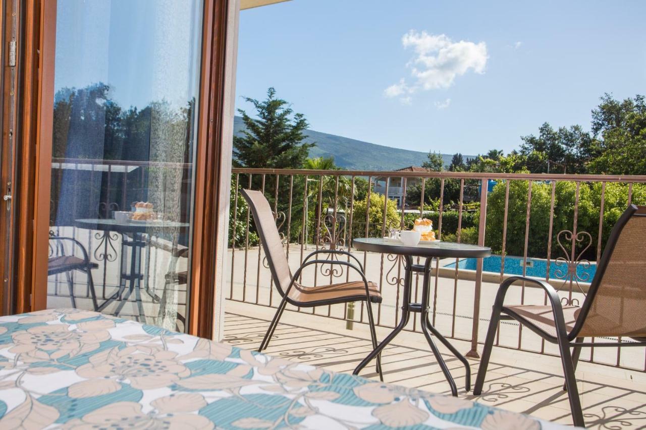 Apartamento Perla Di Boka Baošići Exterior foto
